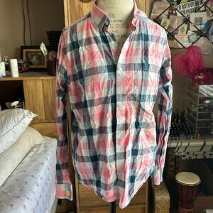 Banana Republic Soft Wash Plaid Shirt - Medium
